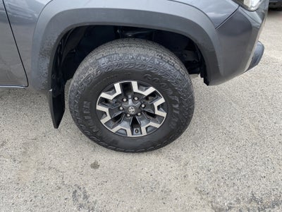 2022 Toyota Tacoma 4WD TRD Off Road