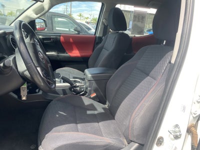 2022 Toyota Tacoma 4WD SR5