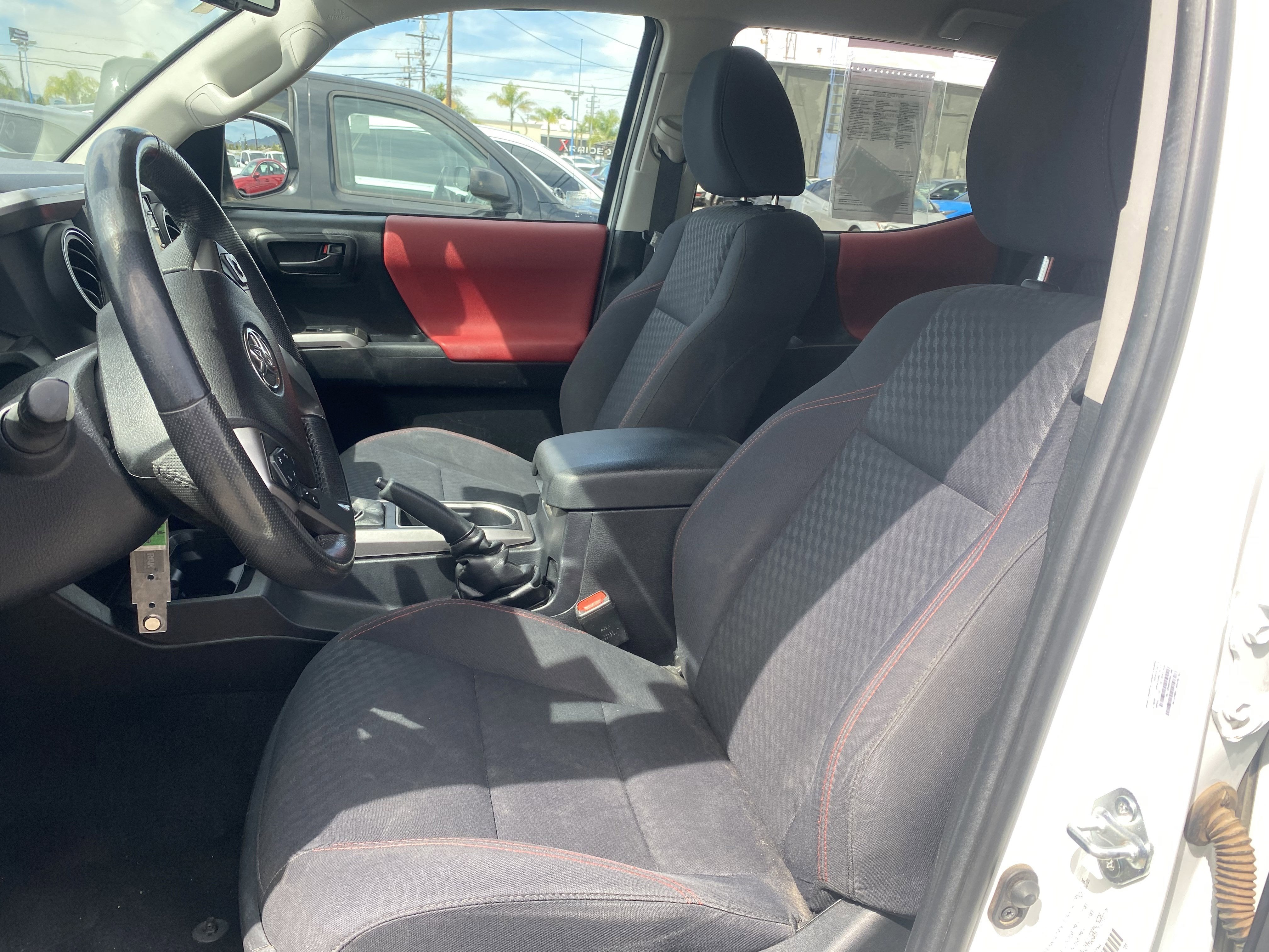 2022 Toyota Tacoma 4WD SR5