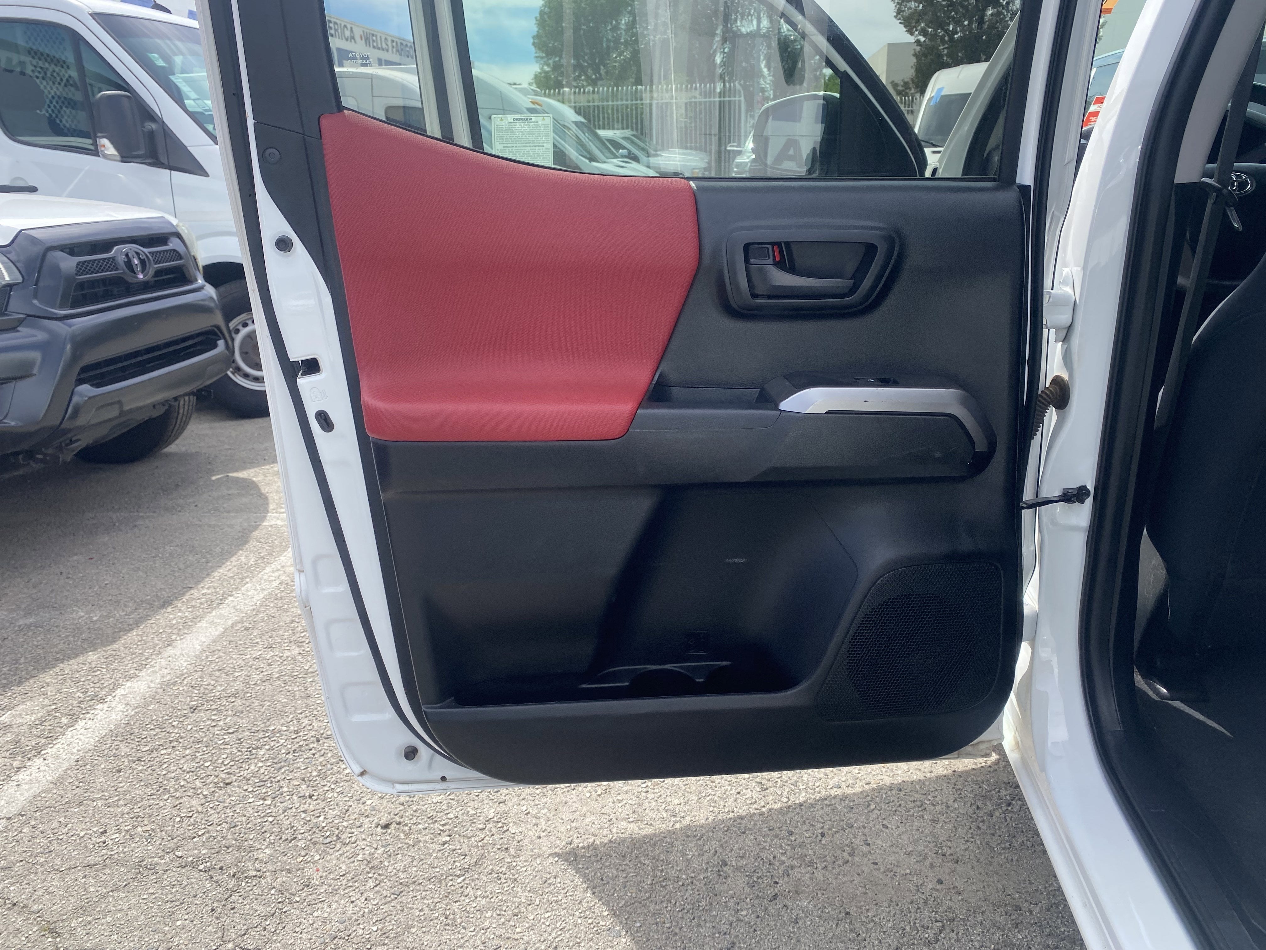 2022 Toyota Tacoma 4WD SR5