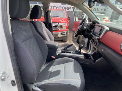 2022 Toyota Tacoma 4WD SR5