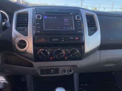 2013 Toyota Tacoma 4WD Double Cab LB V6 AT (Natl)