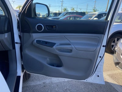 2013 Toyota Tacoma 4WD Double Cab LB V6 AT (Natl)