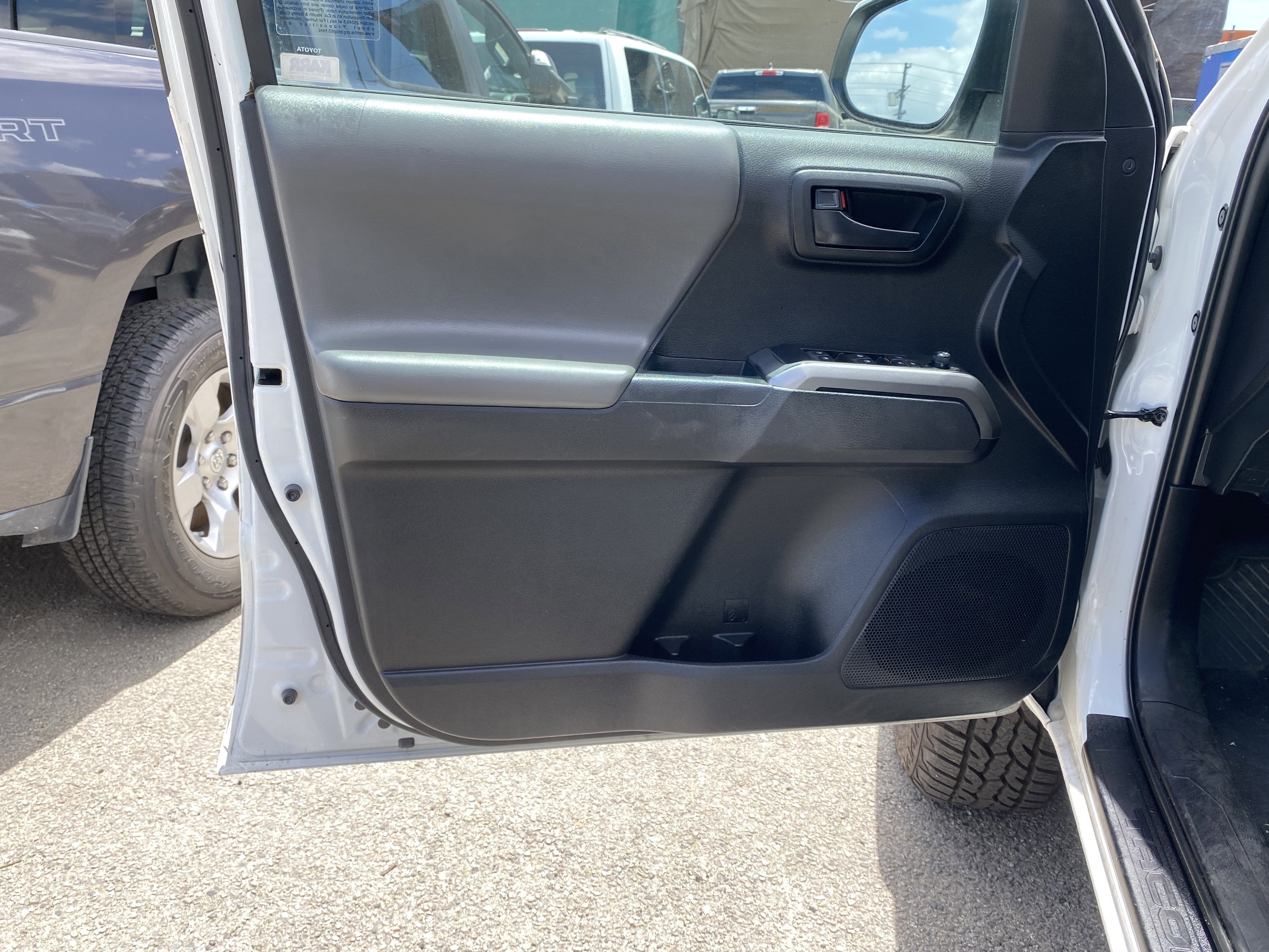 2021 Toyota Tacoma 2WD SR5