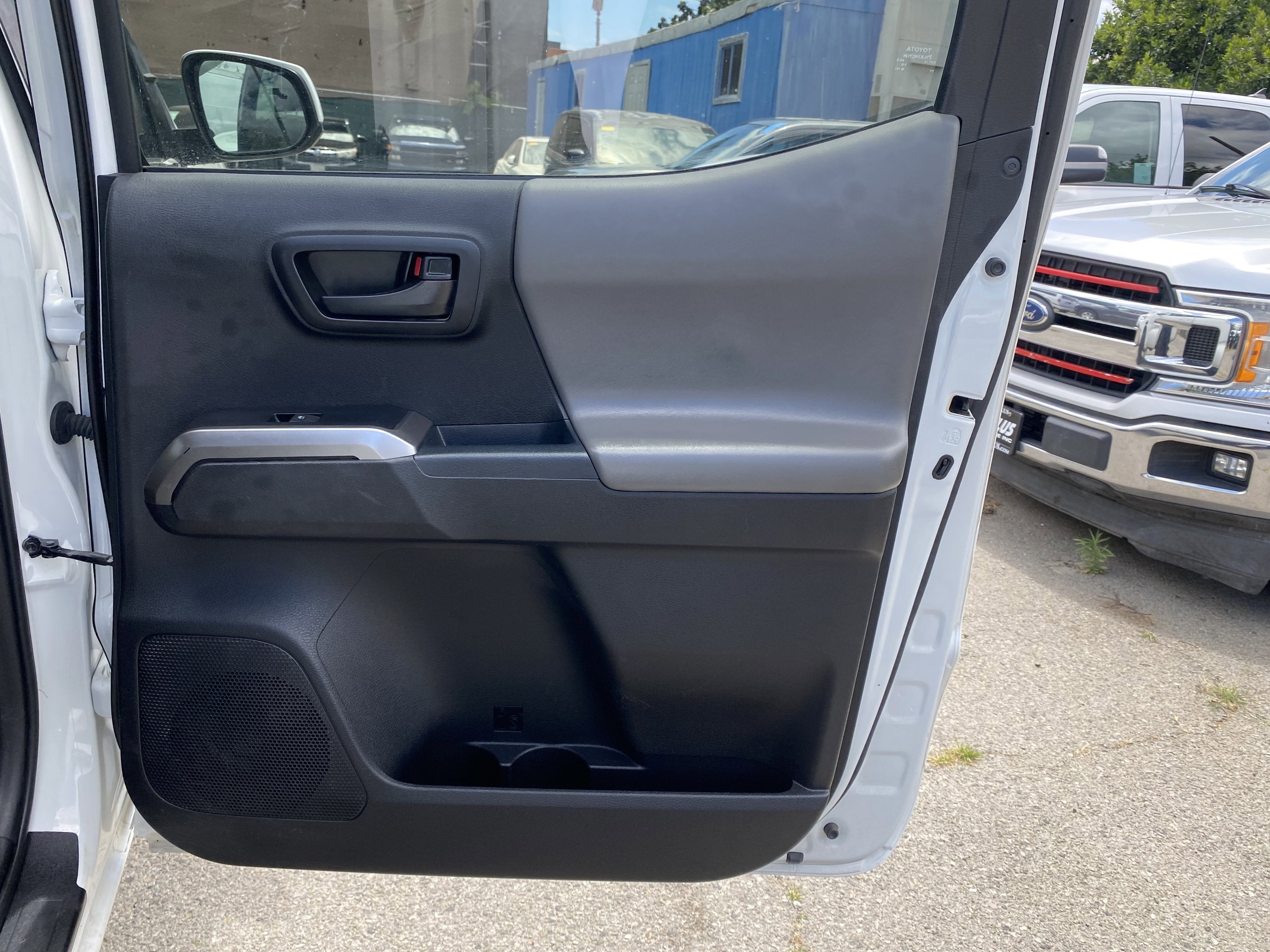 2021 Toyota Tacoma 2WD SR5