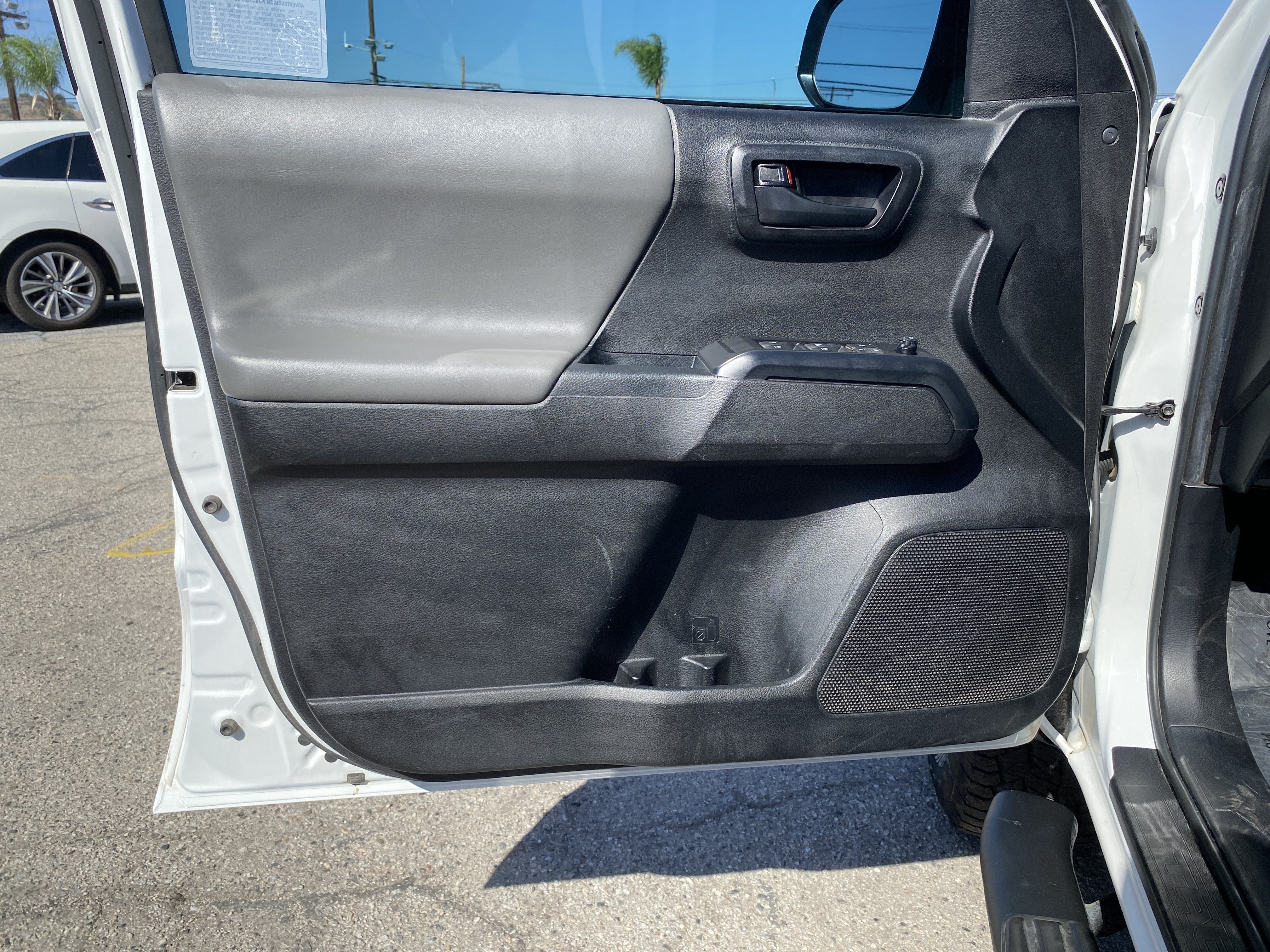 2022 Toyota Tacoma 2WD SR DOUBLE CAB 5' BED I4 A