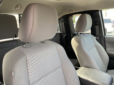 2022 Toyota Tacoma 4WD SR5 ACCESS CAB 6' BED I4