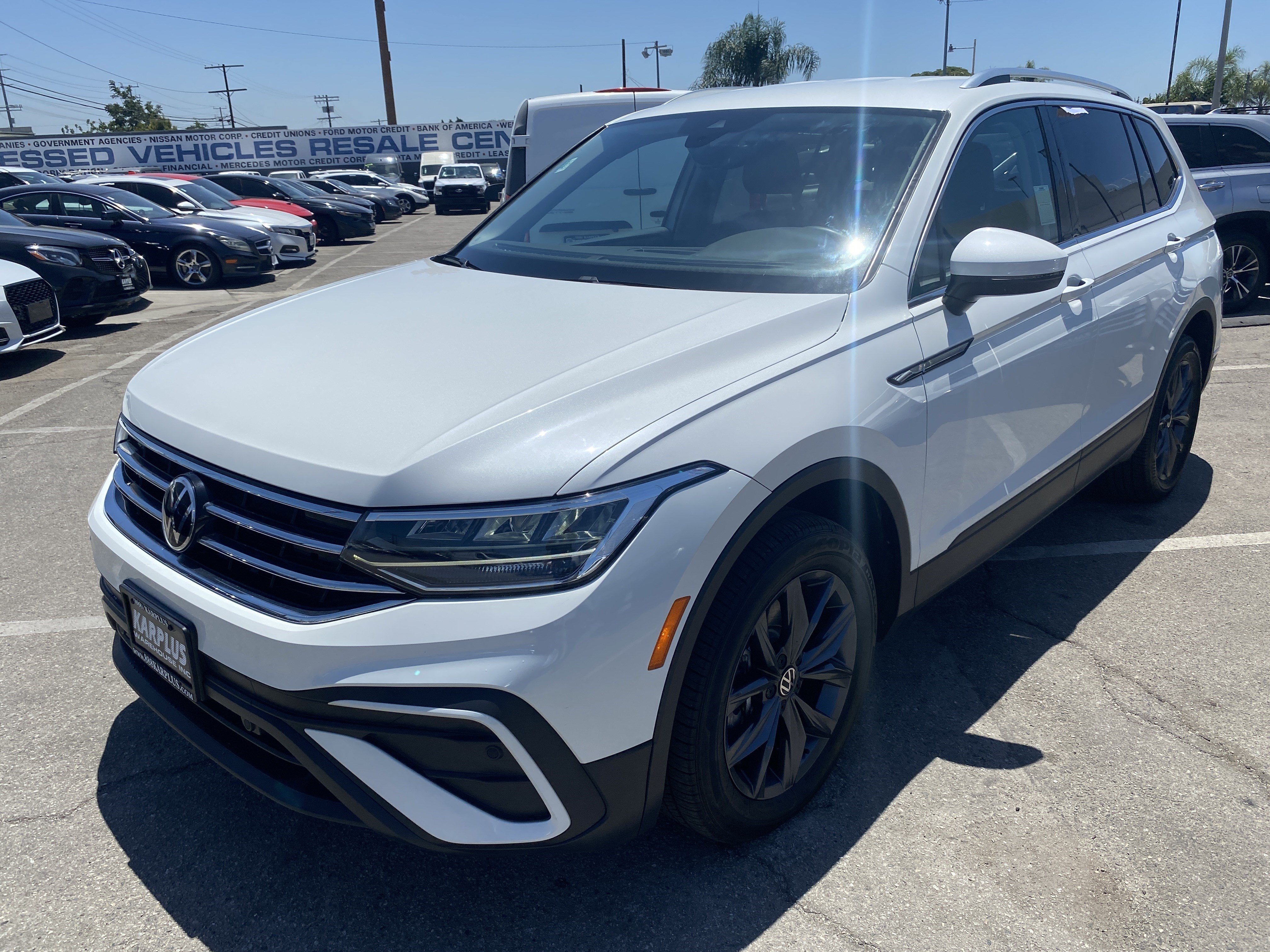 2023 Volkswagen Tiguan SE