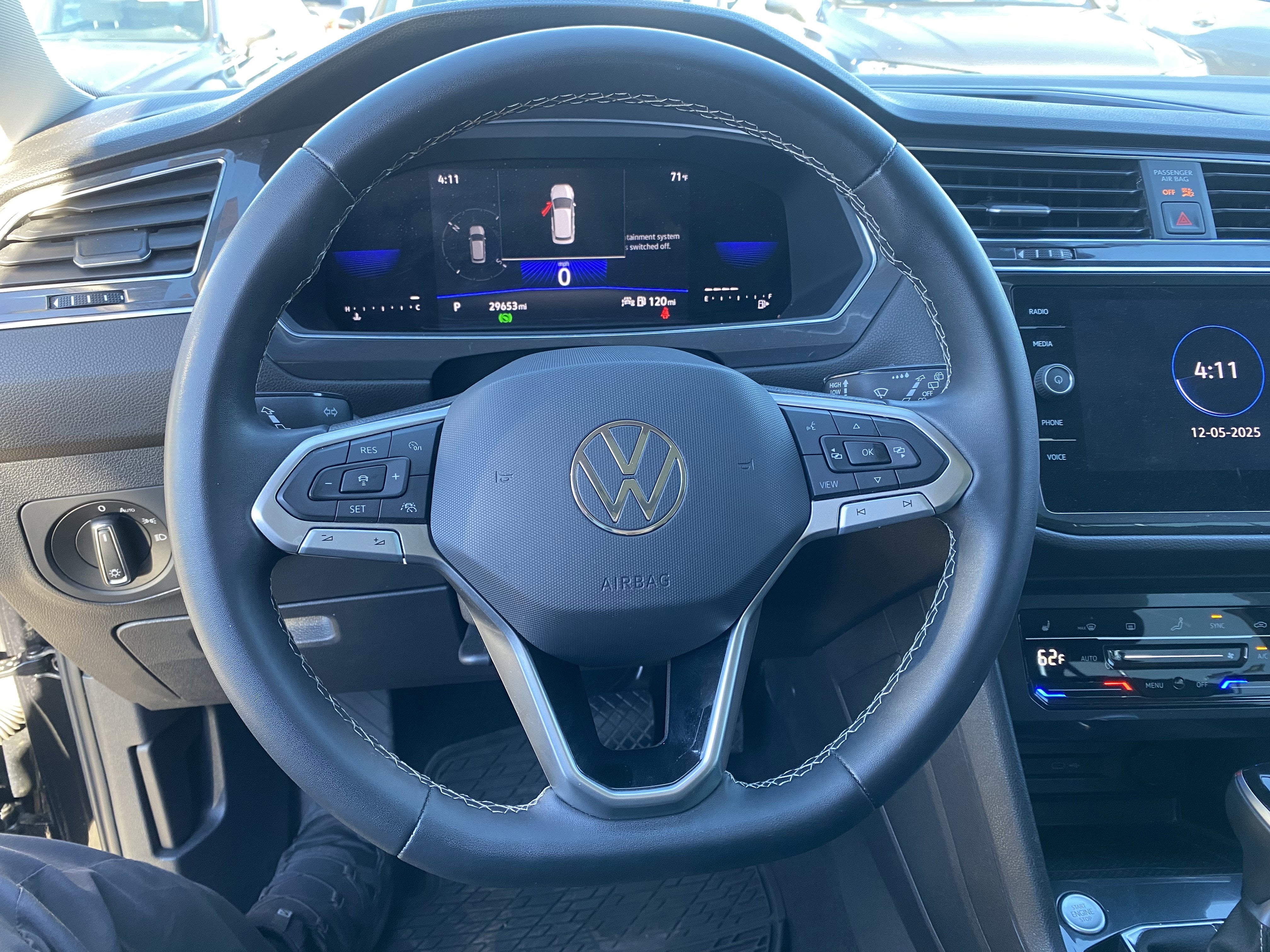 2022 Volkswagen Tiguan SE