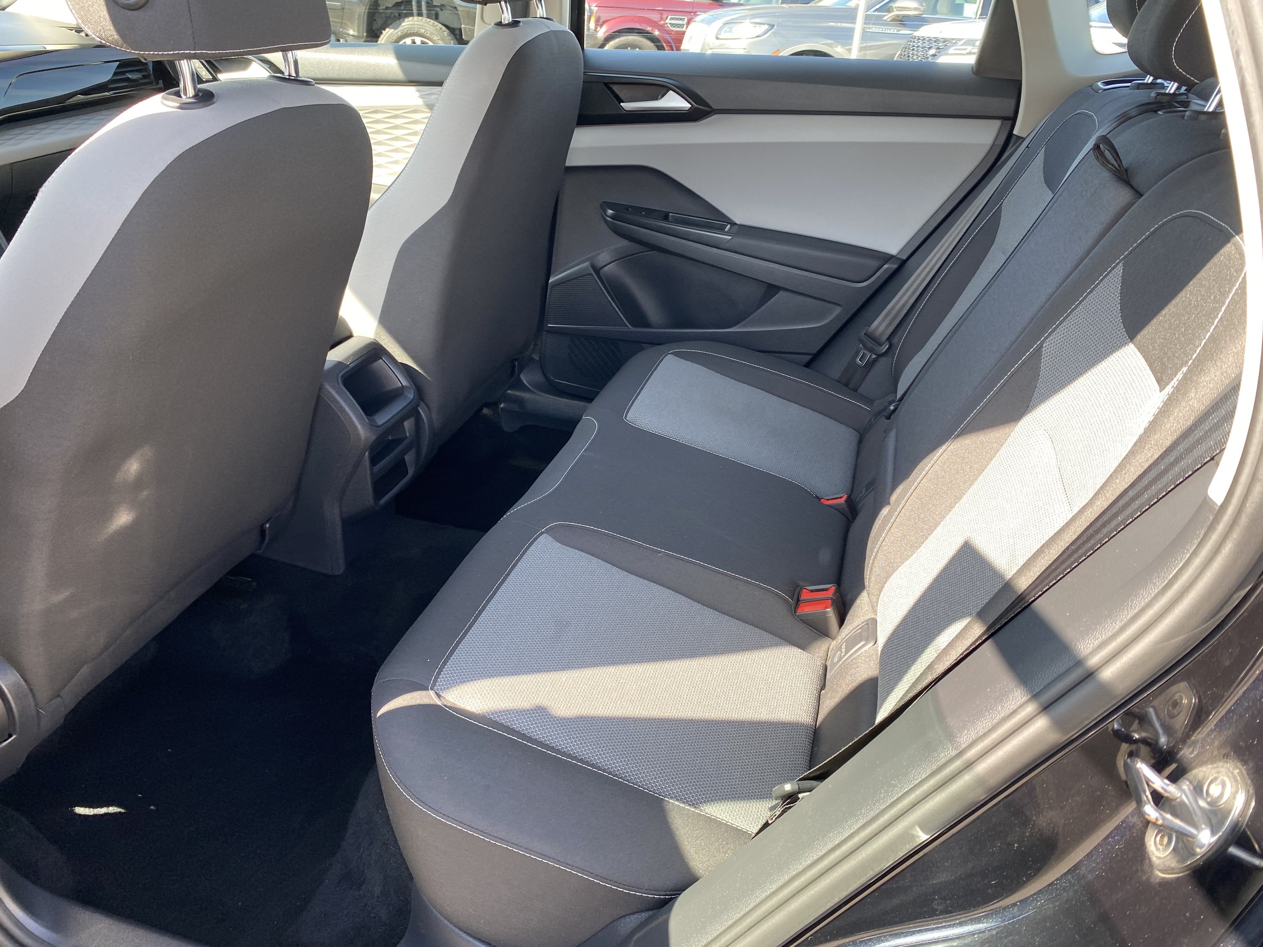2022 Volkswagen Taos S FWD