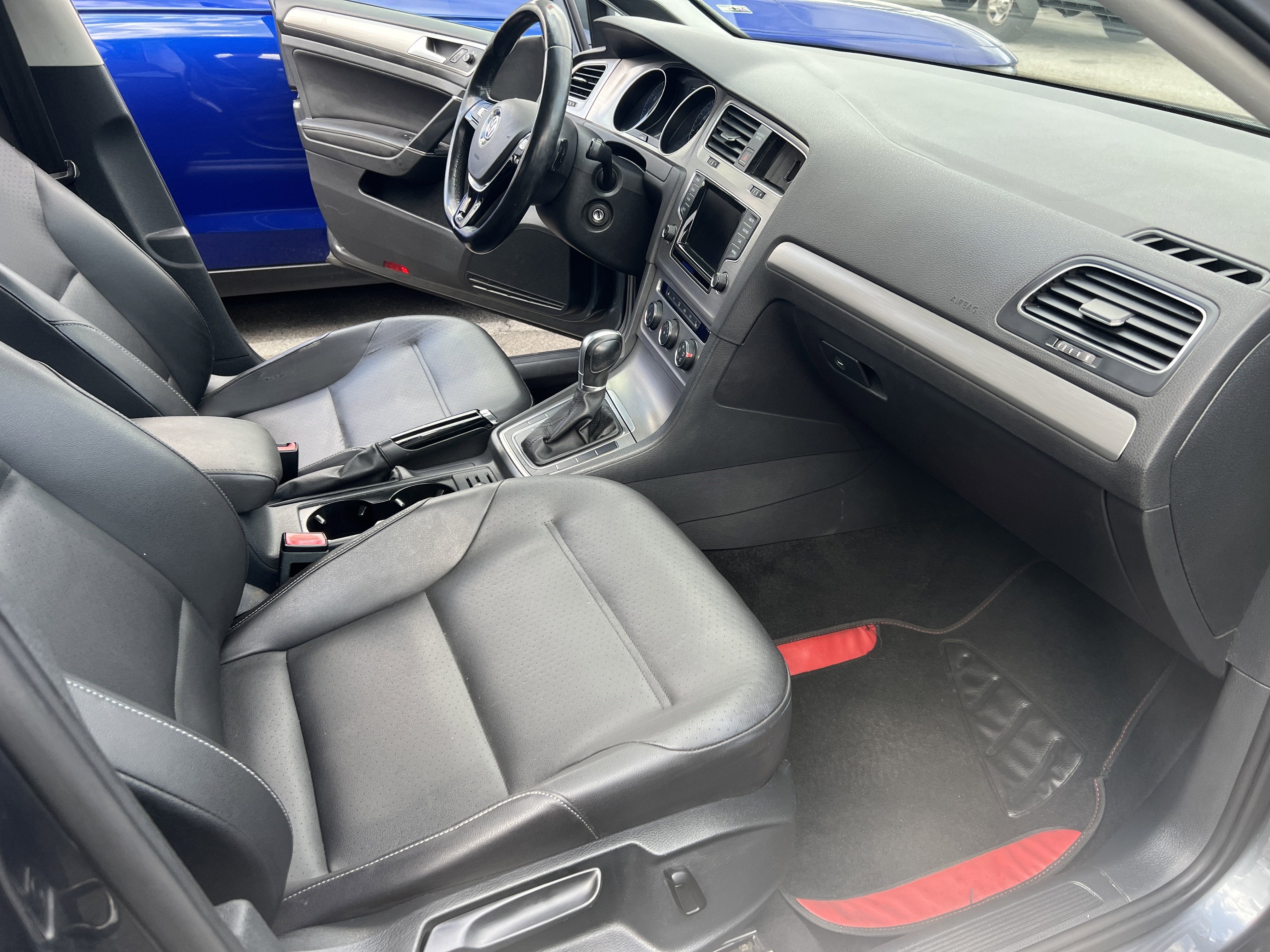 2015 Volkswagen Golf TSI S w/Sunroof