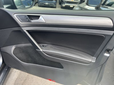 2015 Volkswagen Golf TSI S w/Sunroof