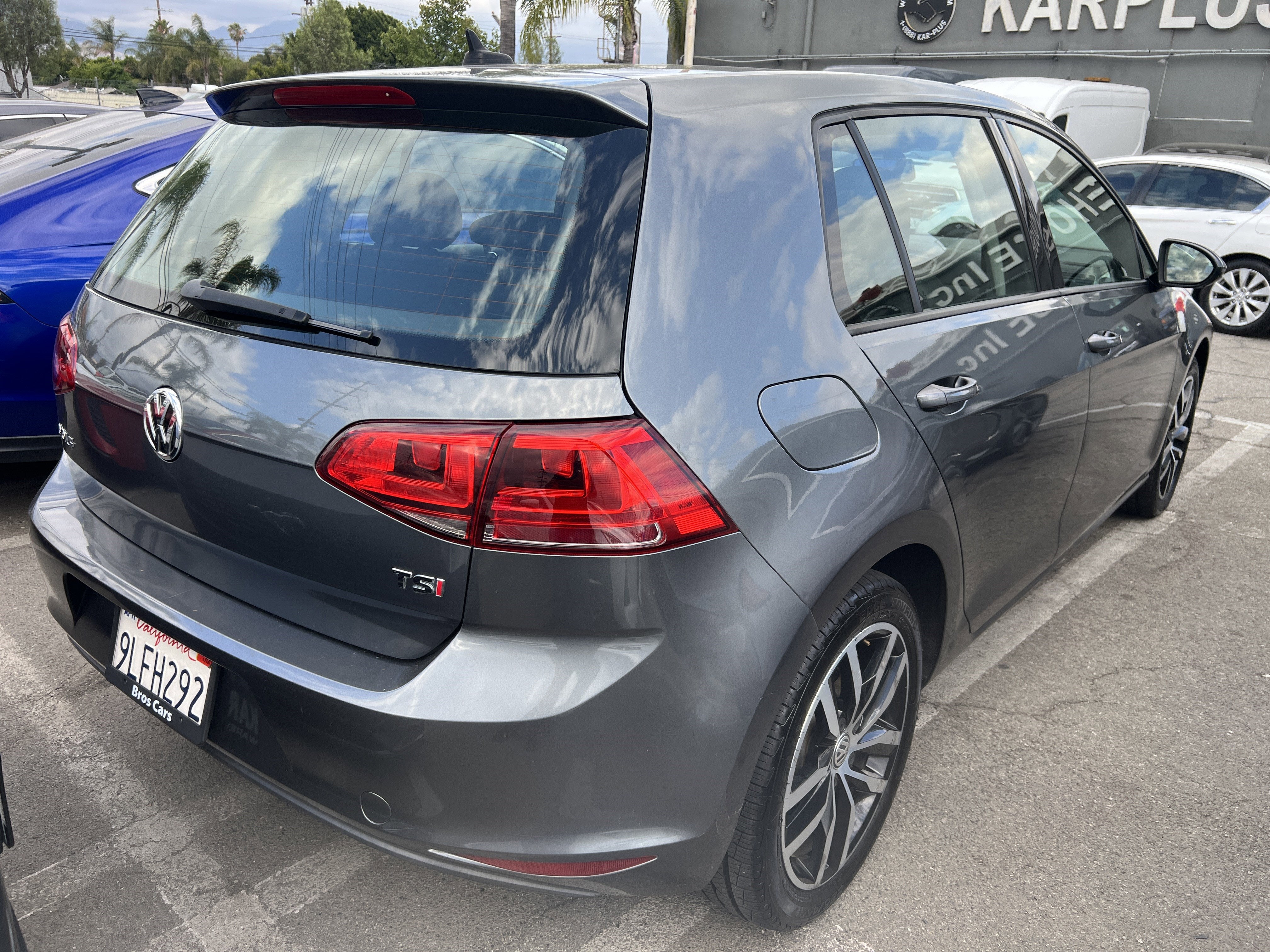 2015 Volkswagen Golf TSI S w/Sunroof