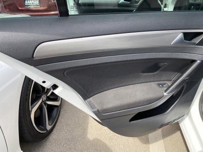 2016 Volkswagen Golf TSI S