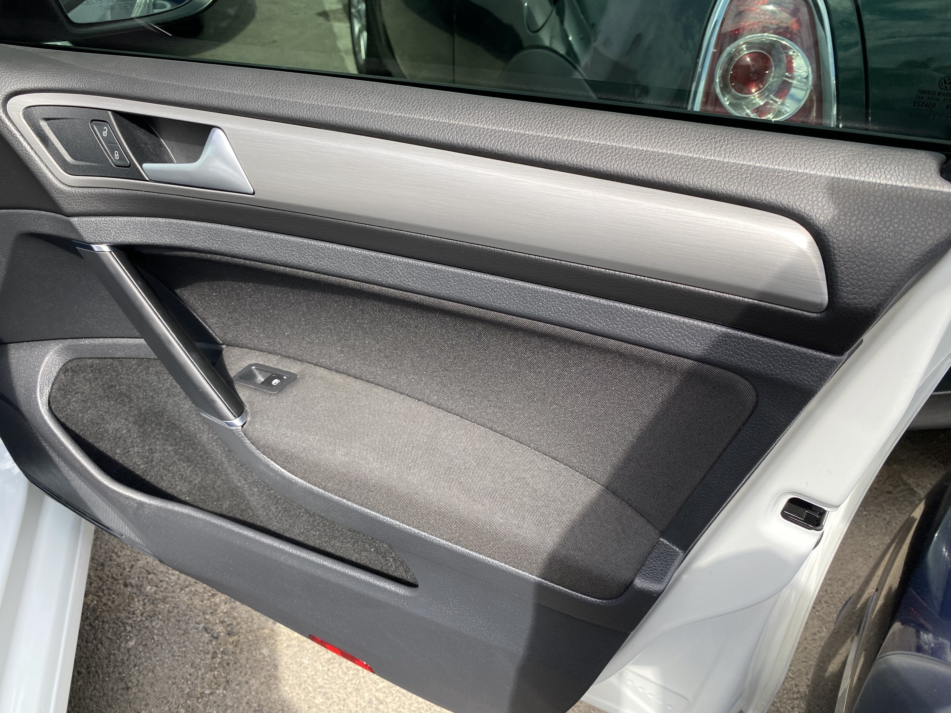2016 Volkswagen Golf TSI S