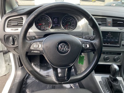 2016 Volkswagen Golf TSI S