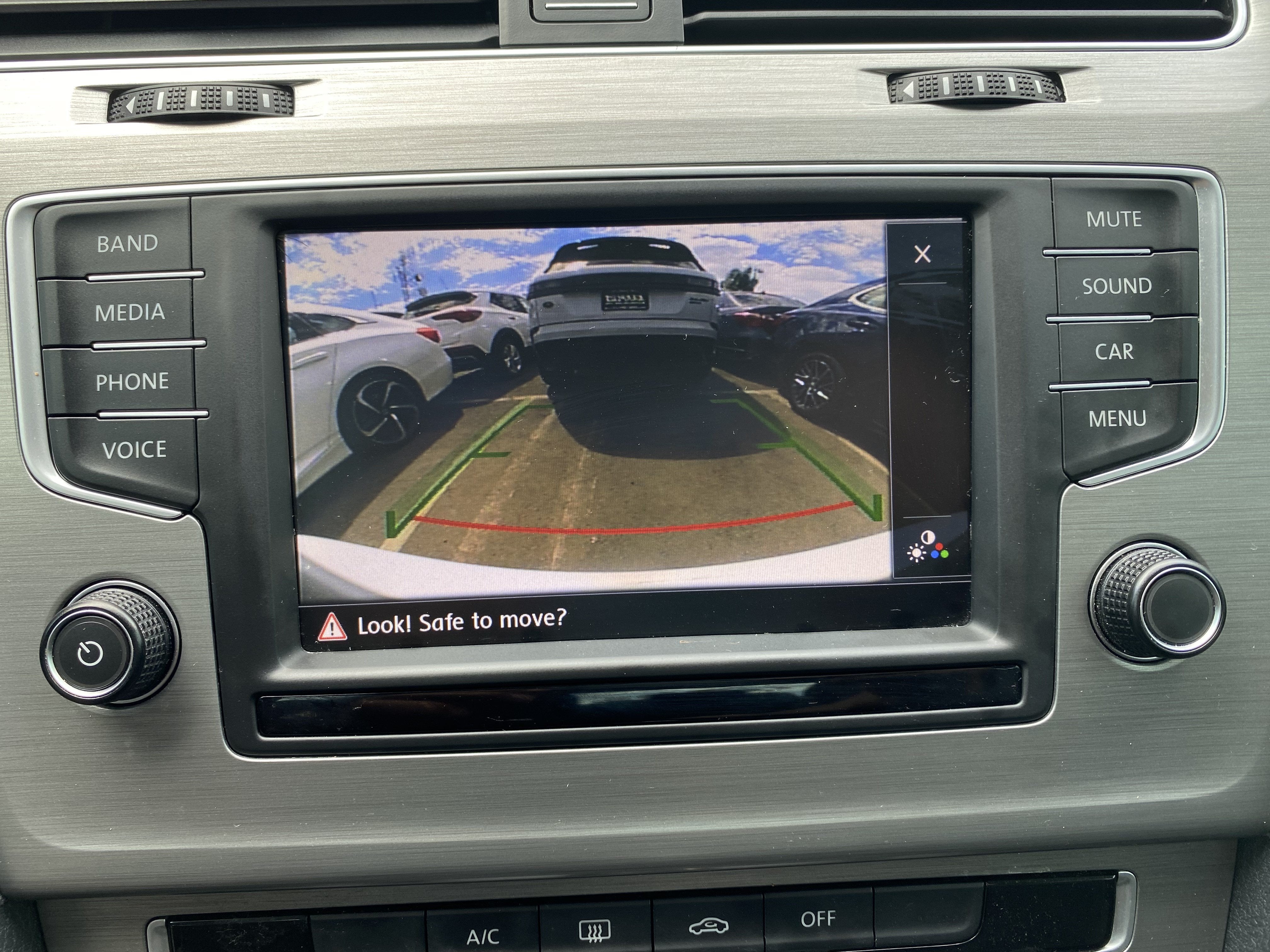 2016 Volkswagen Golf TSI S