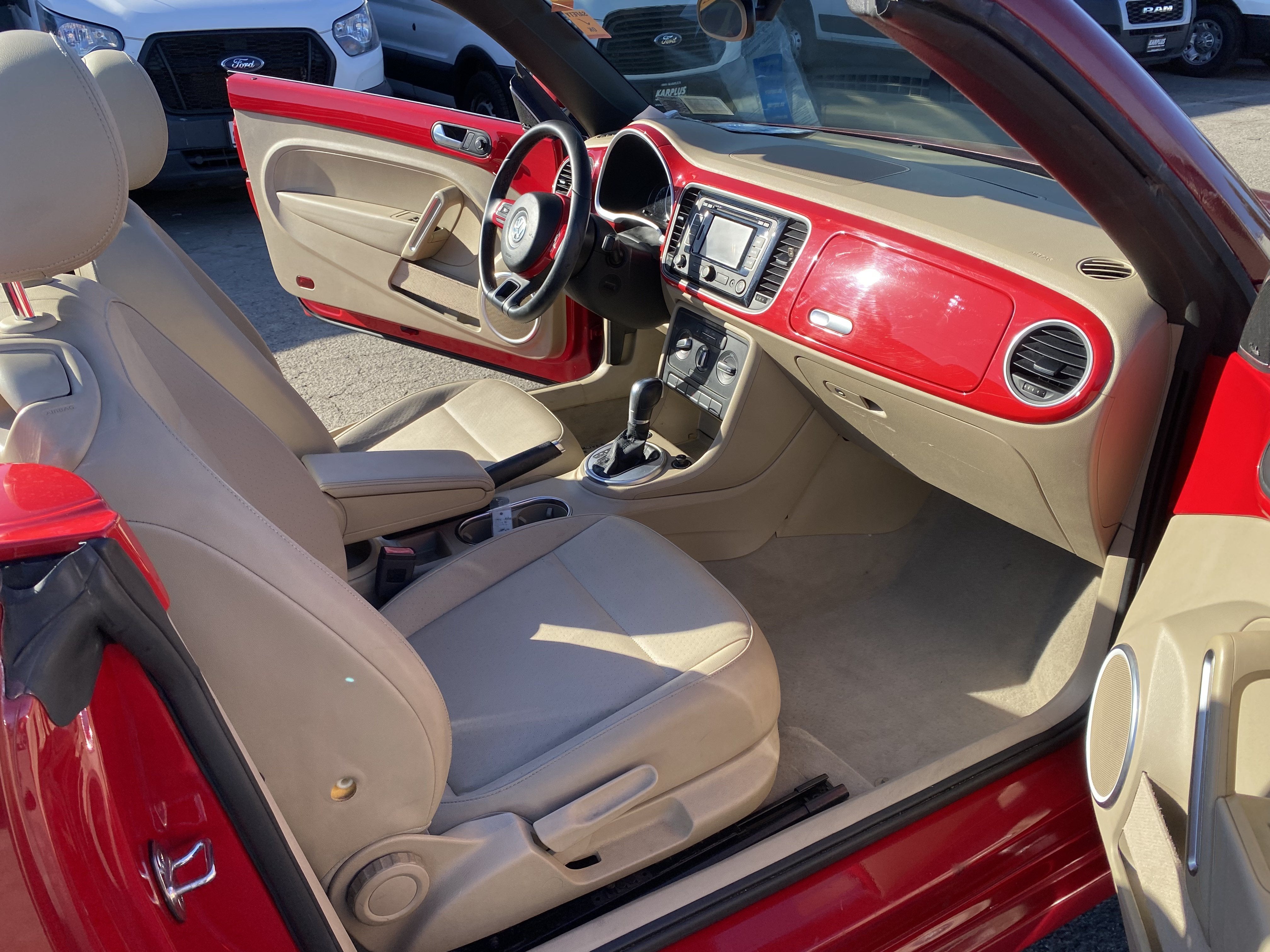 2015 Volkswagen Beetle Convertible 2DR AUTO 1.8T PZEV