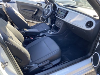 2015 Volkswagen Beetle Convertible 2DR AUTO 1.8T PZEV