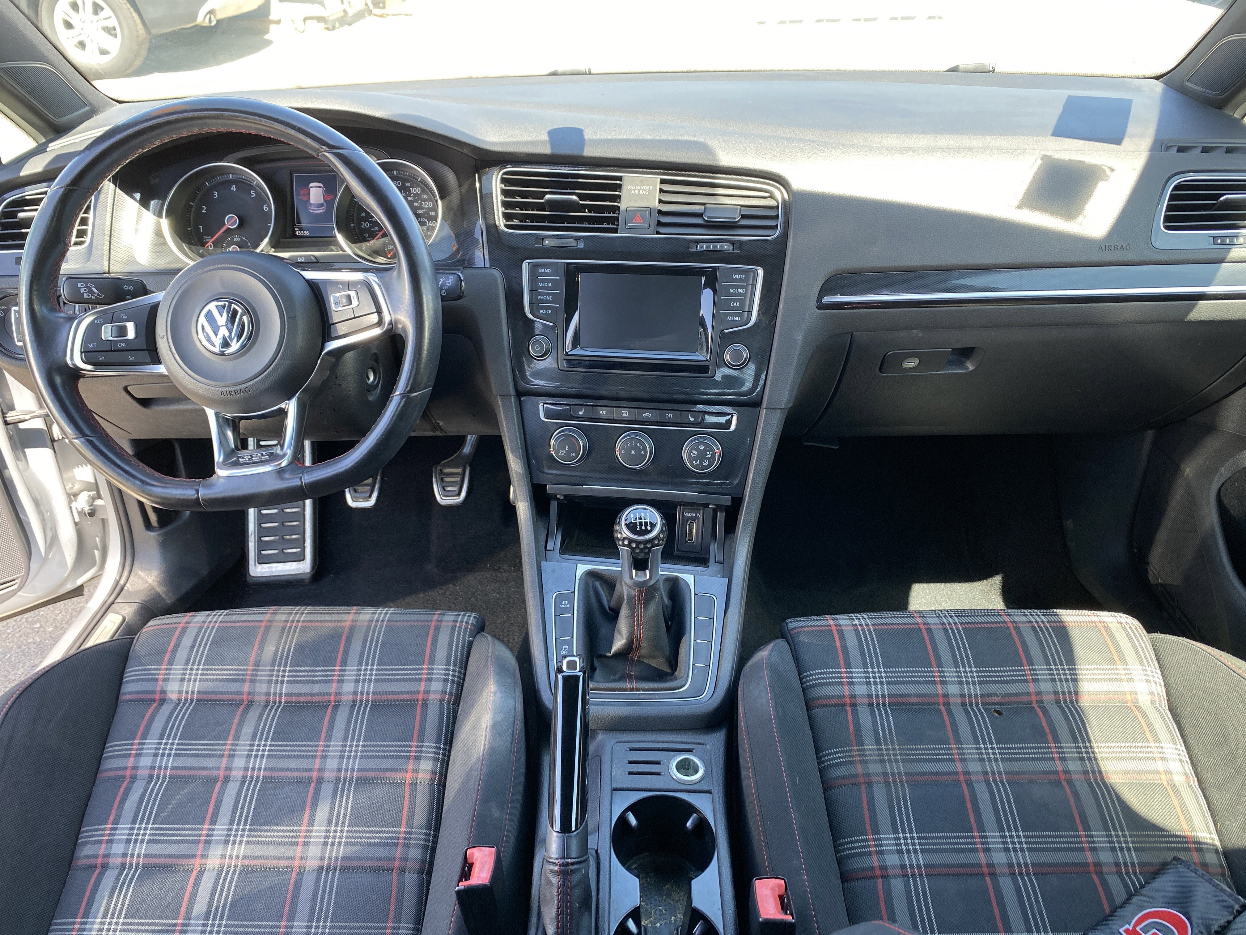 2015 Volkswagen Golf GTI S