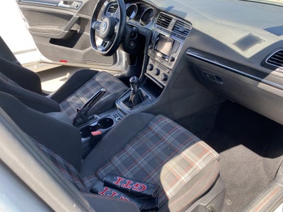 2015 Volkswagen Golf GTI S