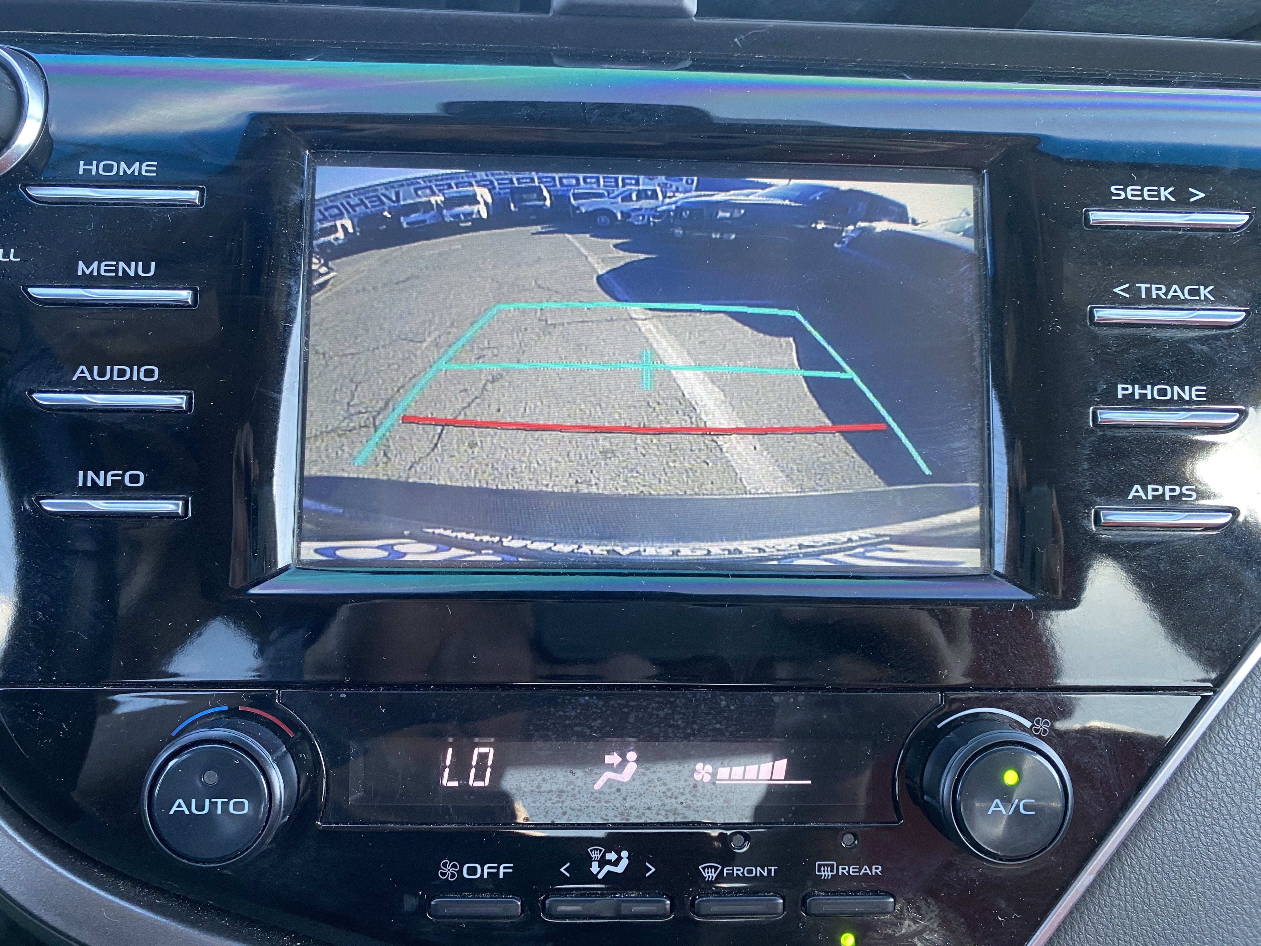 2018 Toyota Camry SE
