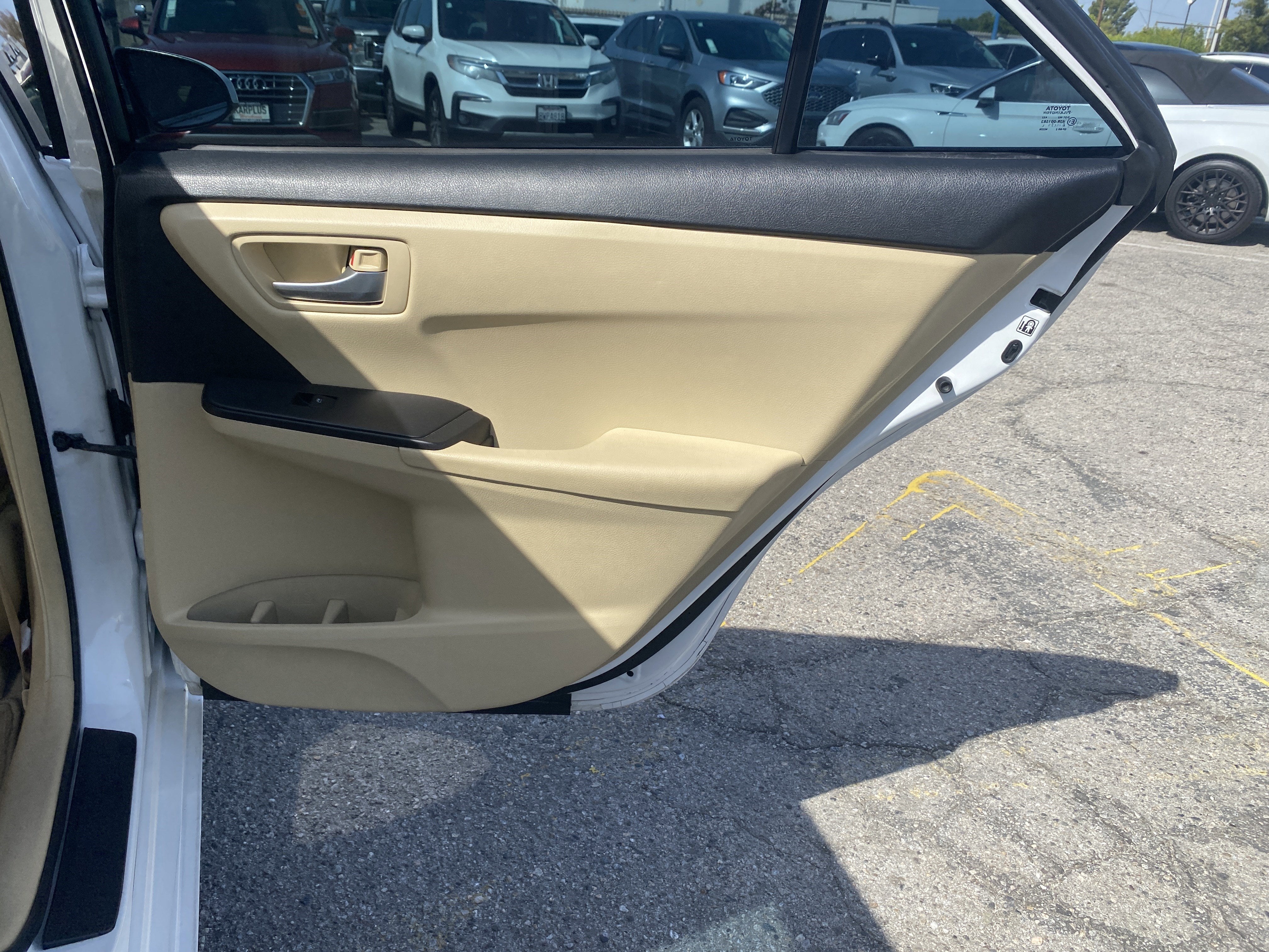 2017 Toyota Camry LE