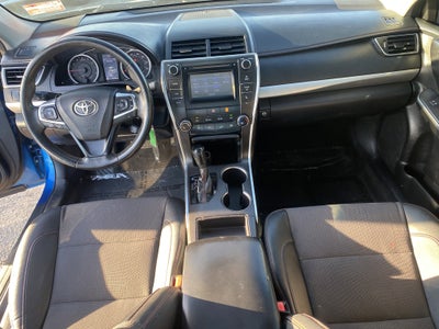 2017 Toyota Camry SE