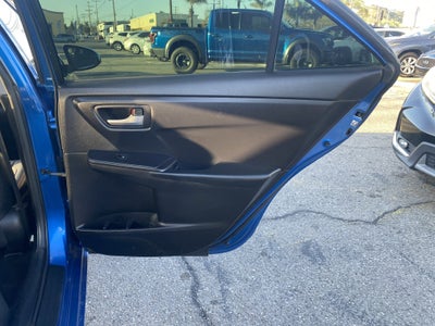 2017 Toyota Camry SE