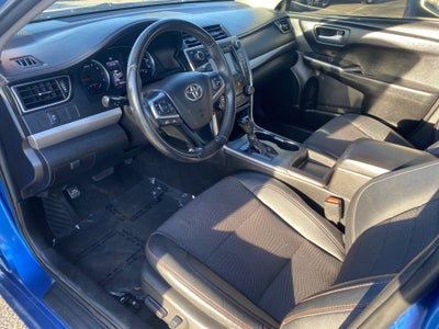 2017 Toyota Camry SE