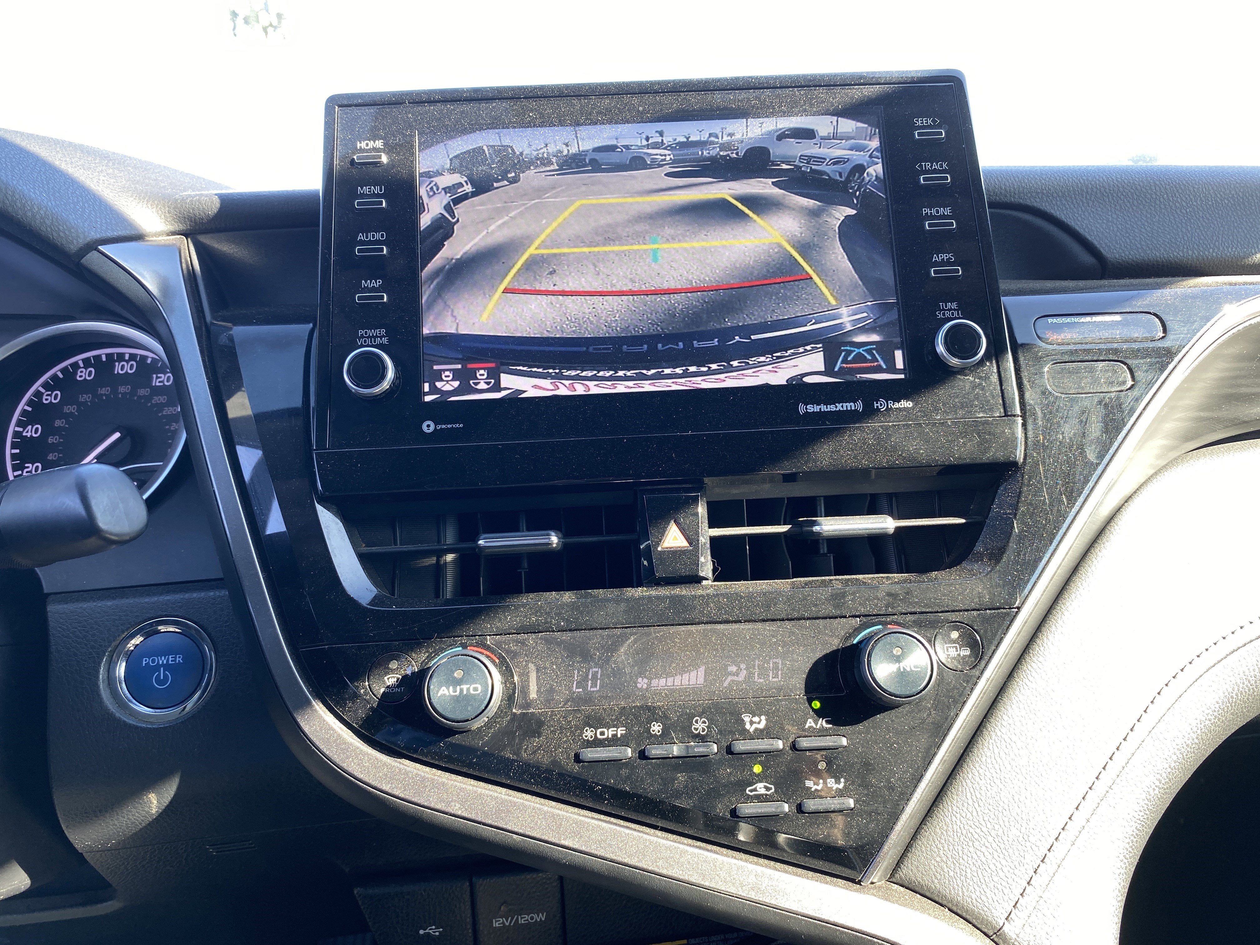 2021 Toyota Camry Hybrid XLE