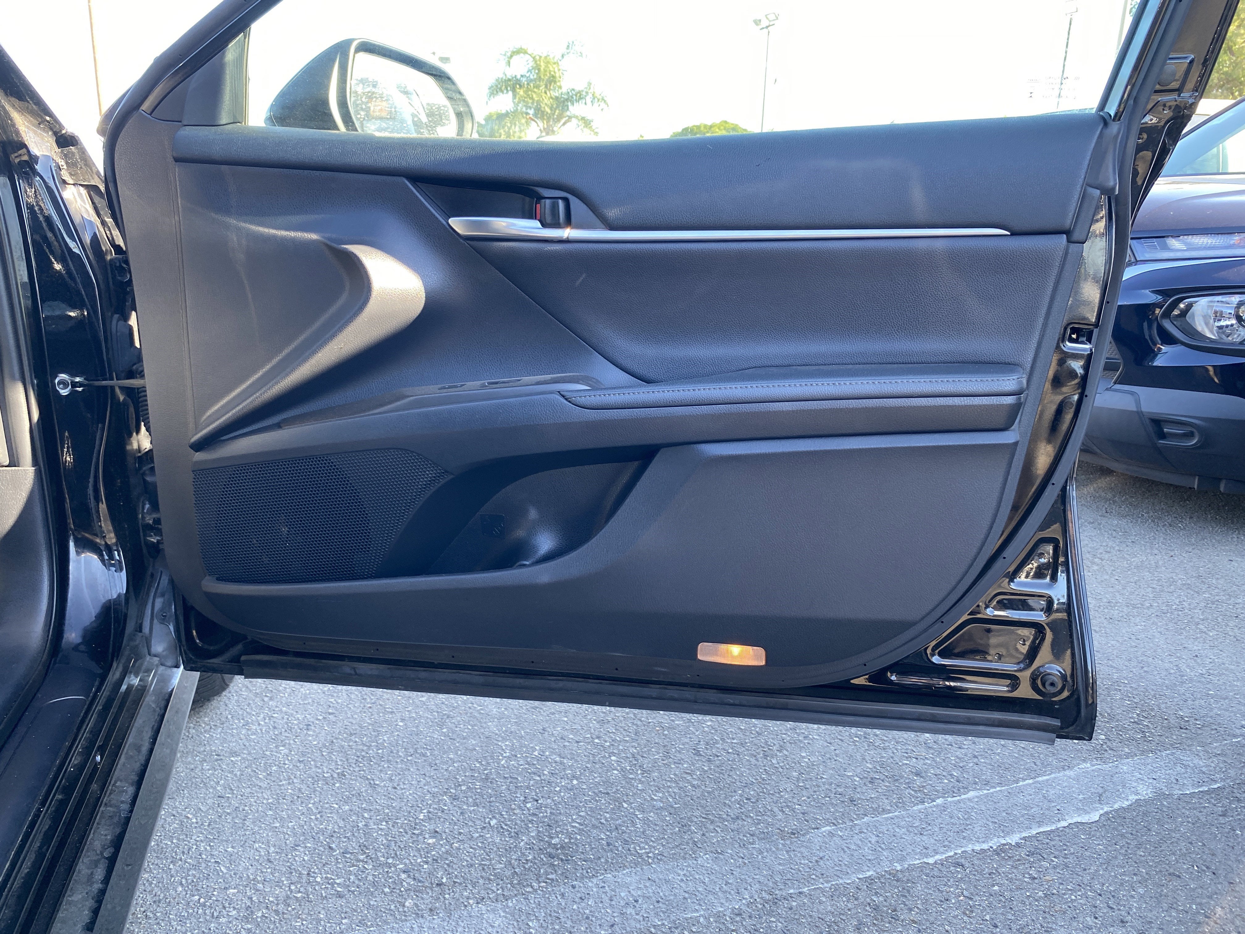 2021 Toyota Camry Hybrid XLE