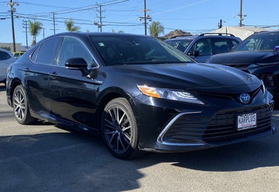 2021 Toyota Camry Hybrid XLE