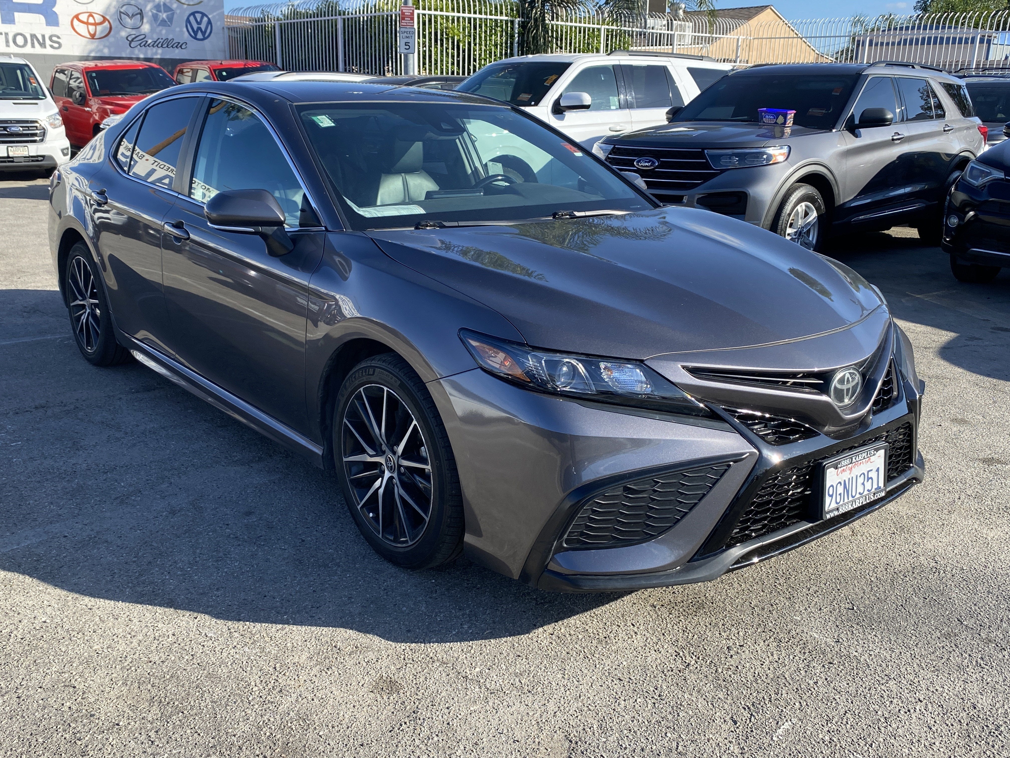 2023 Toyota Camry SE