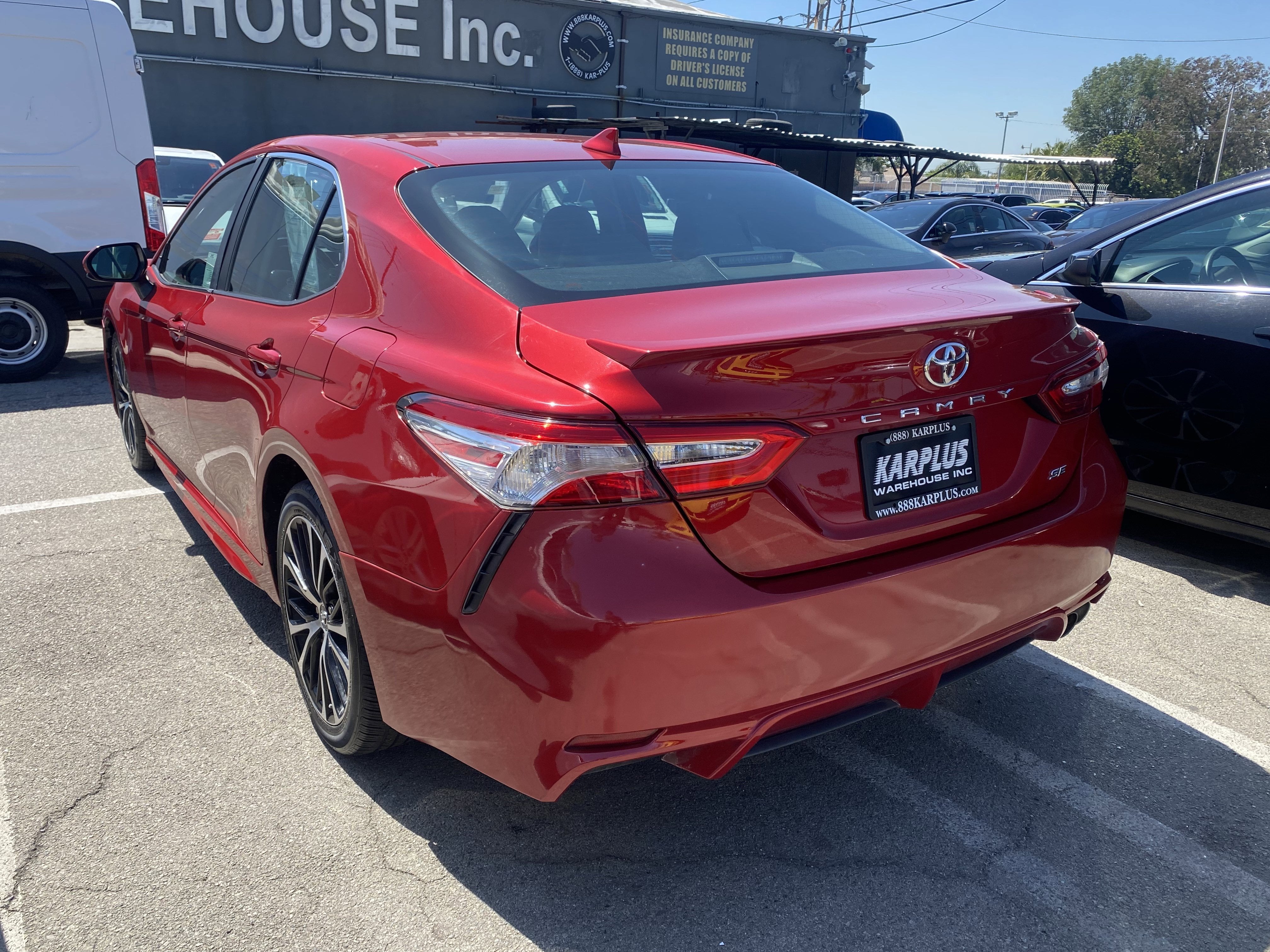 2020 Toyota Camry SE