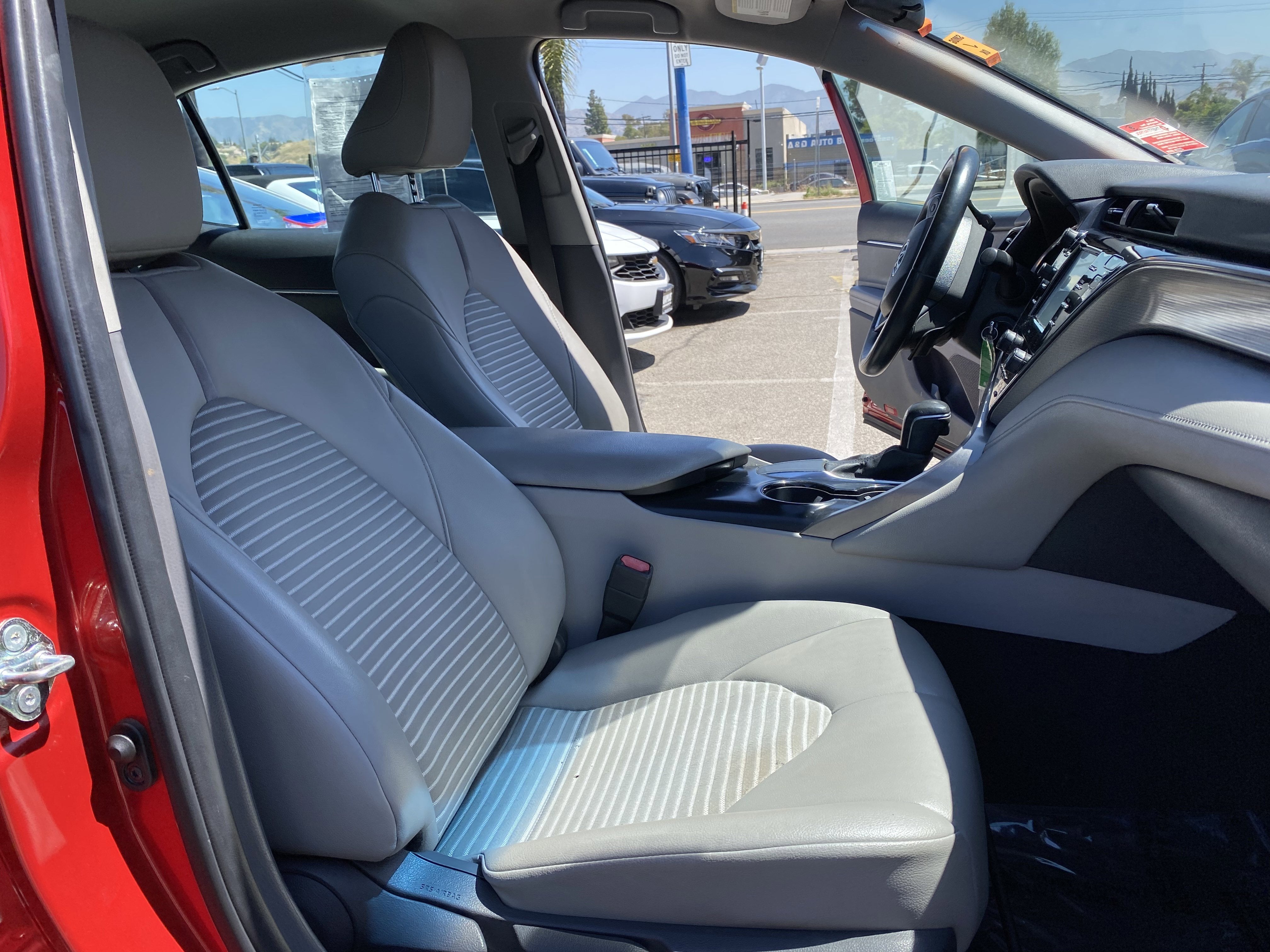 2020 Toyota Camry SE