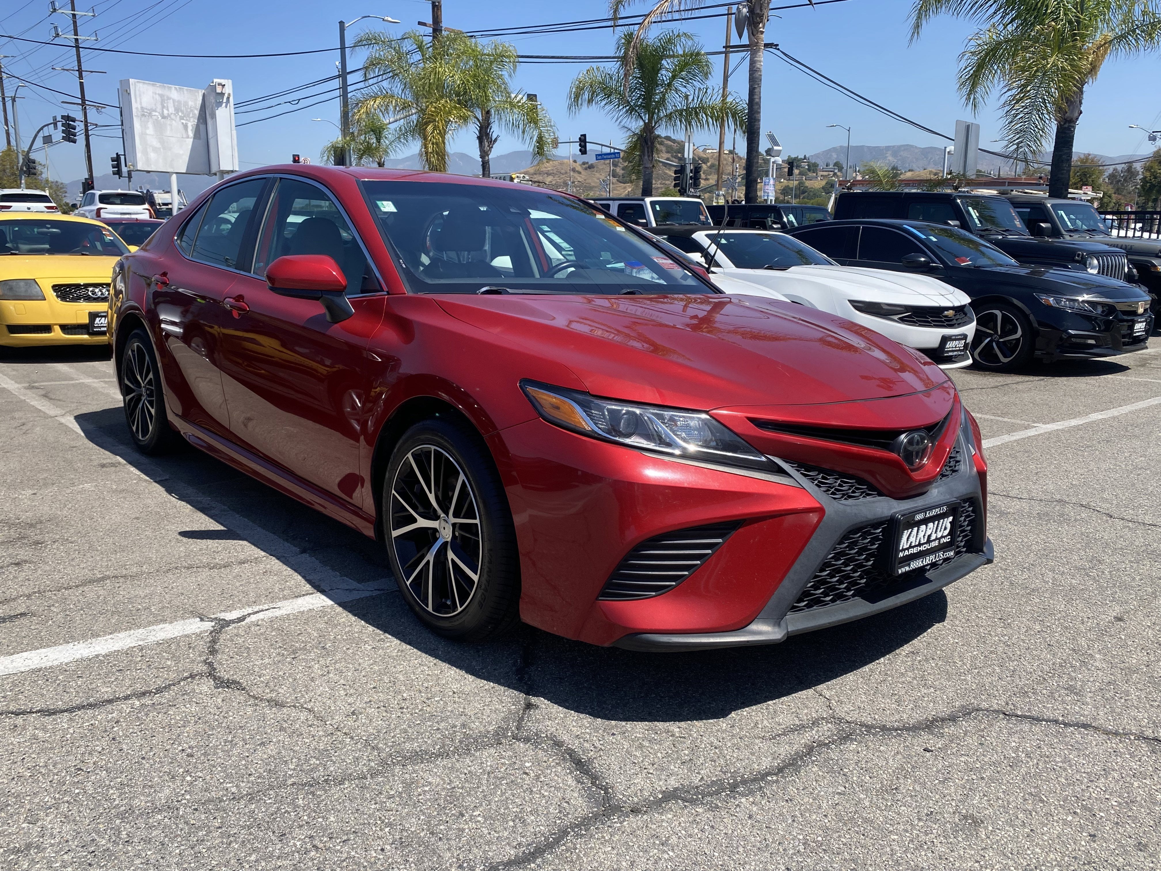2020 Toyota Camry SE