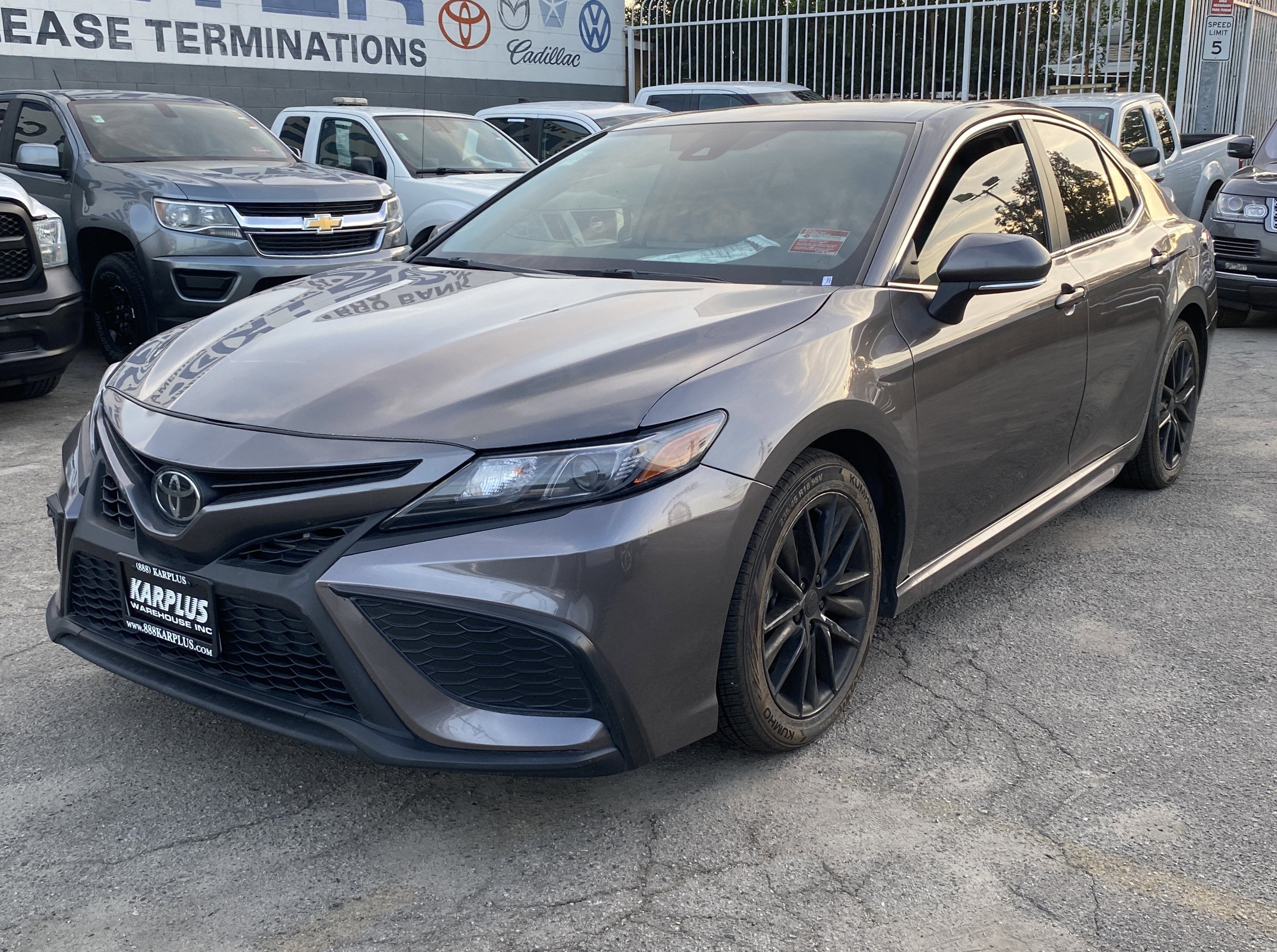 2022 Toyota Camry SE