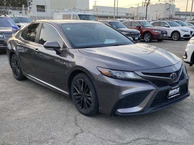 2022 Toyota Camry SE
