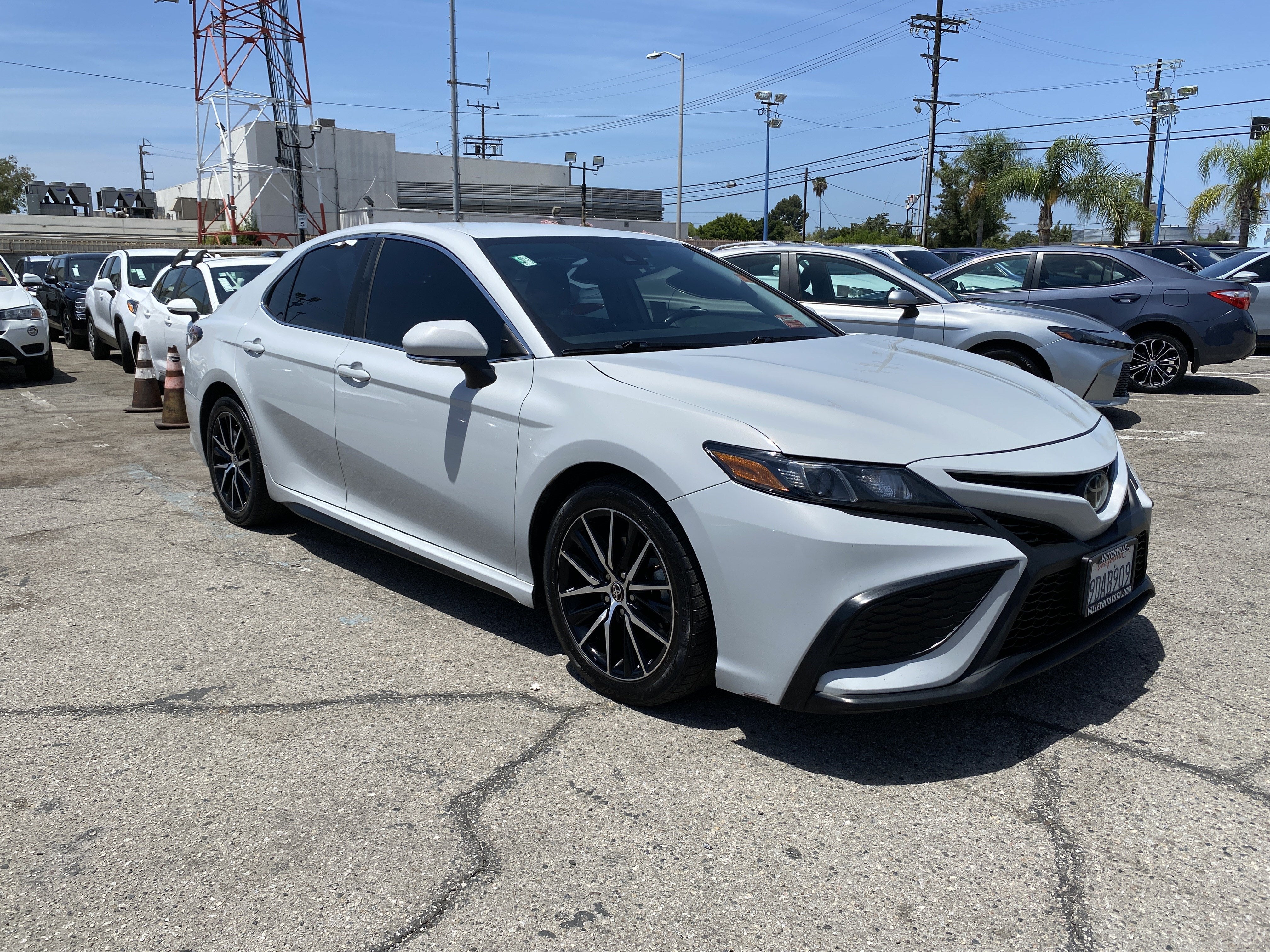 2023 Toyota Camry SE
