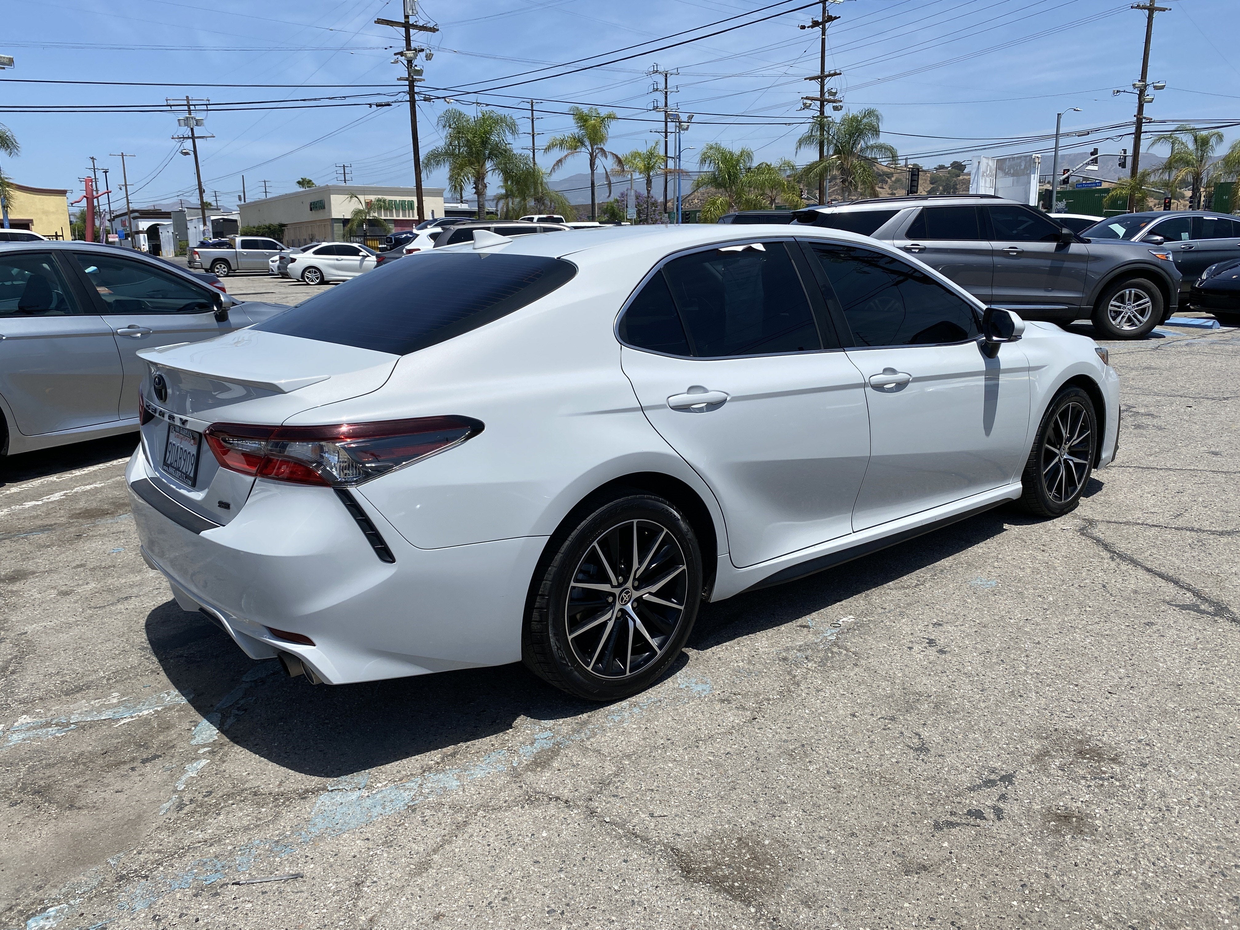 2023 Toyota Camry SE