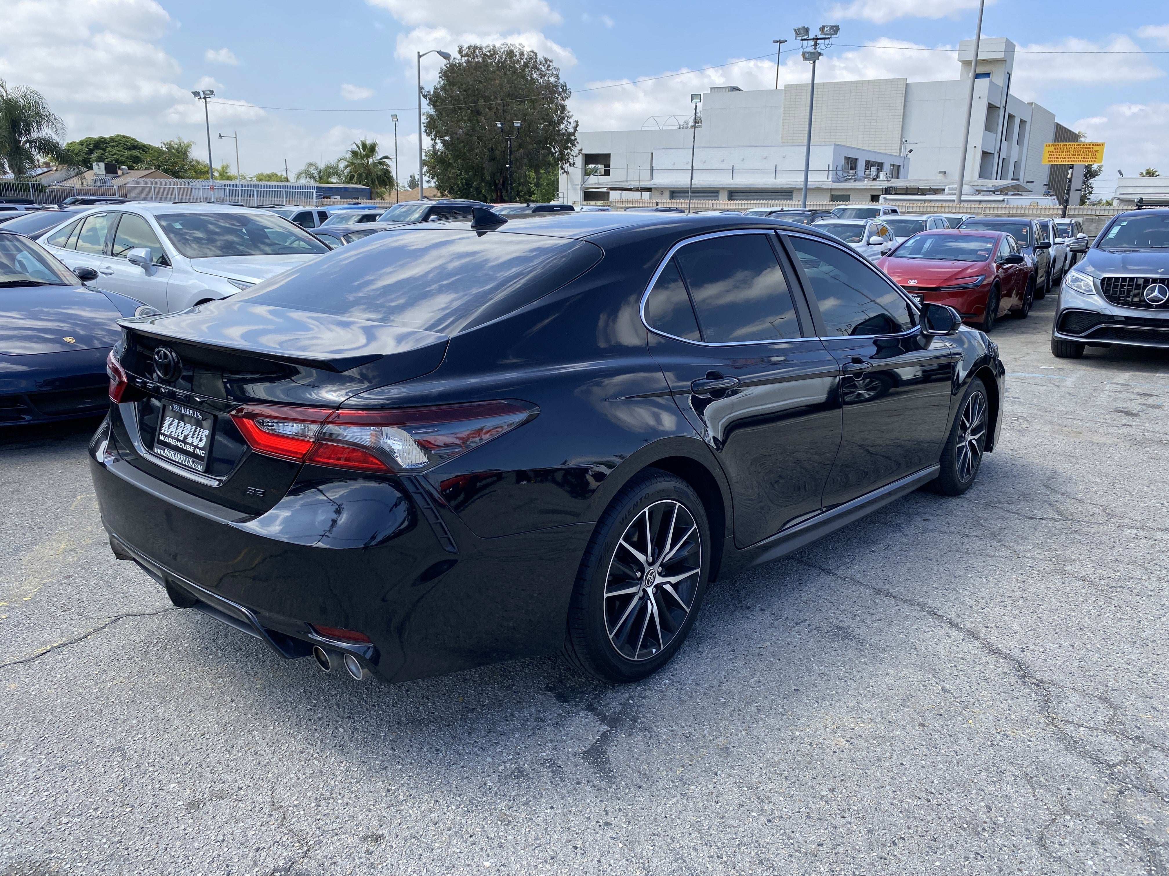 2024 Toyota Camry SE