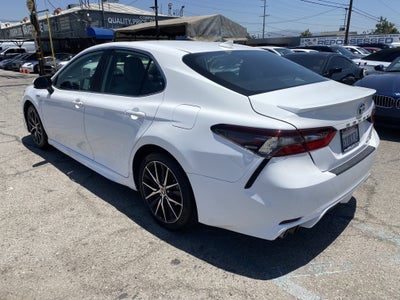 2021 Toyota Camry Hybrid SE