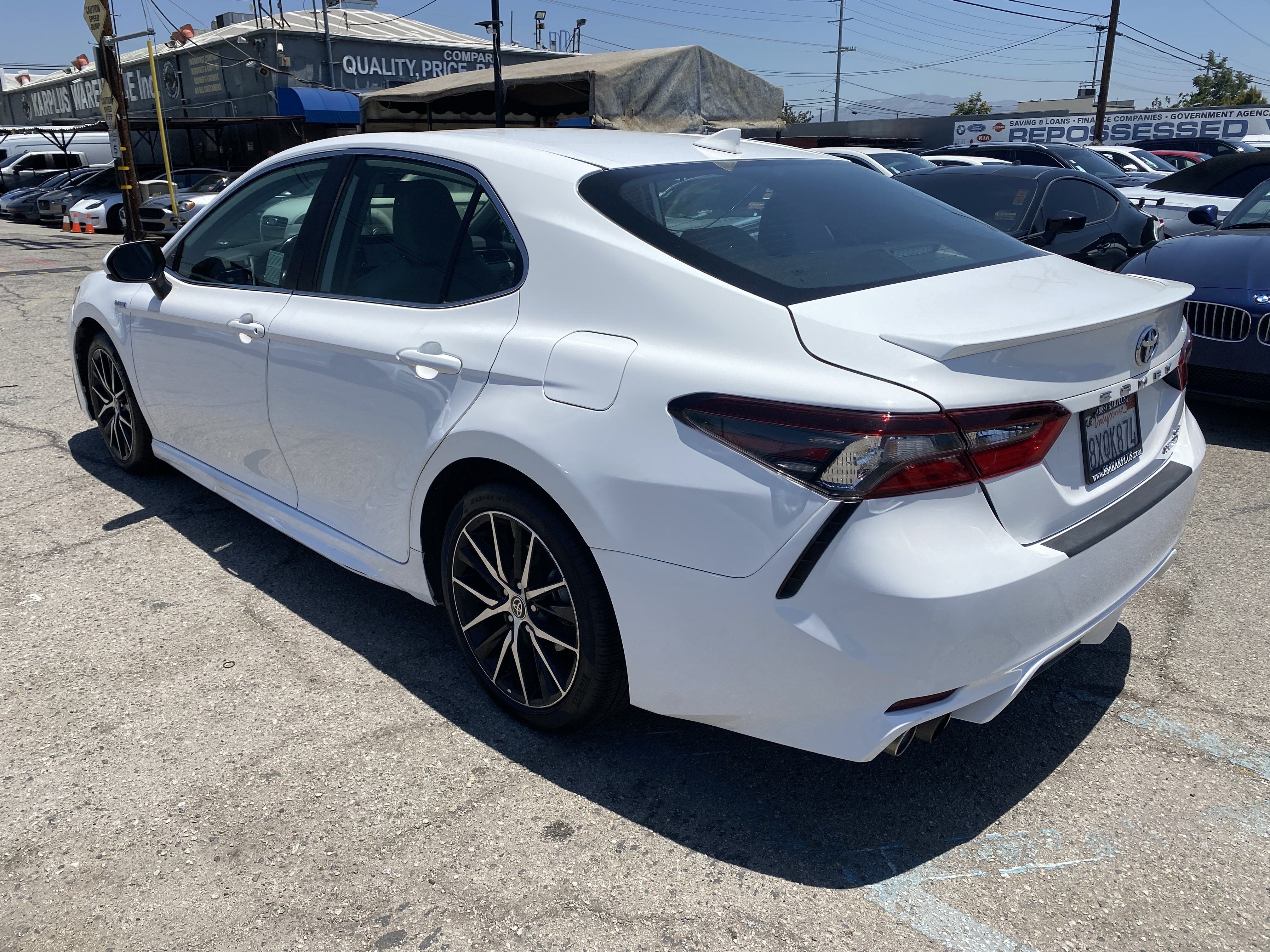 2021 Toyota Camry Hybrid SE
