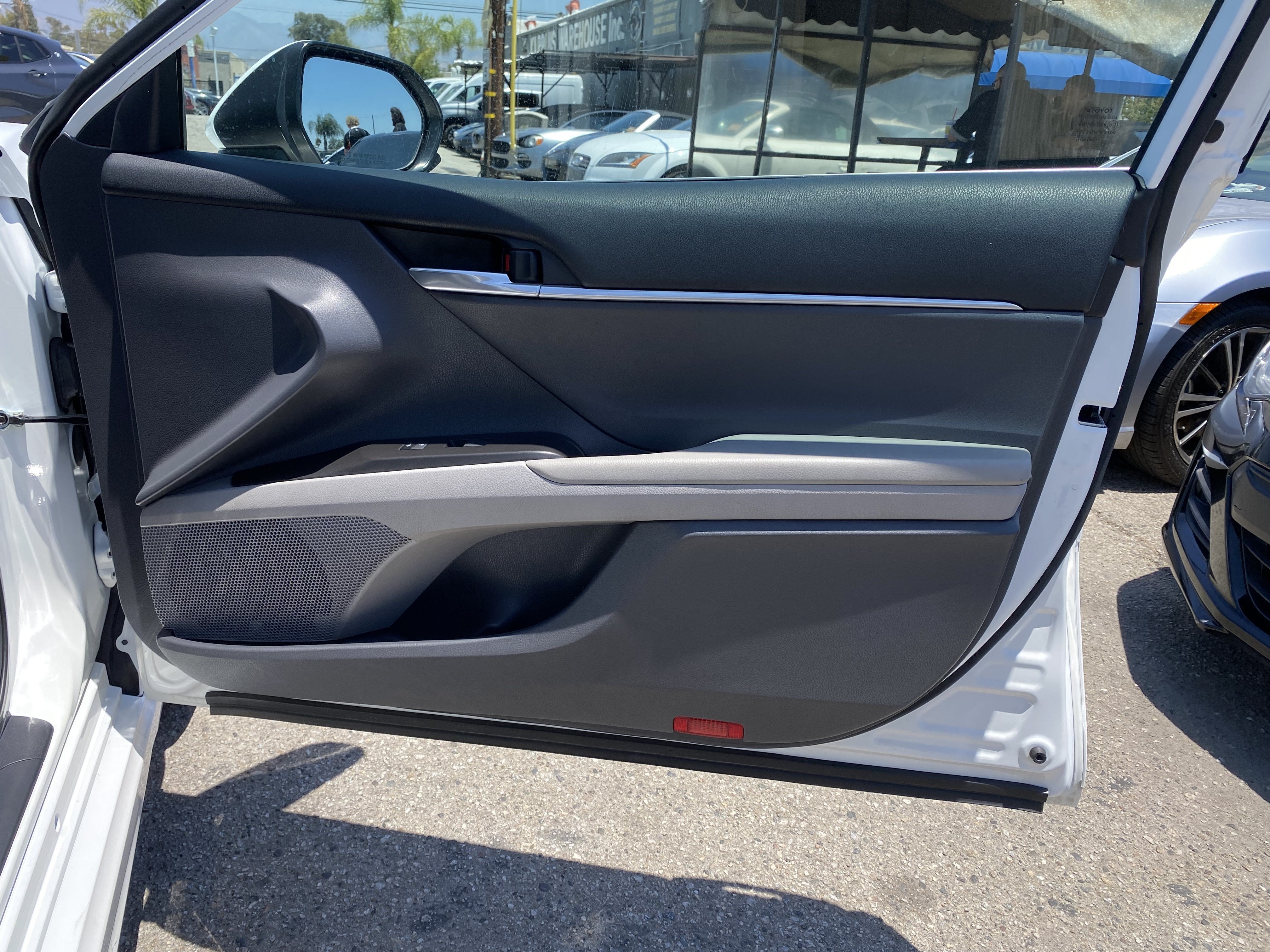2021 Toyota Camry Hybrid SE