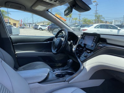 2021 Toyota Camry Hybrid SE