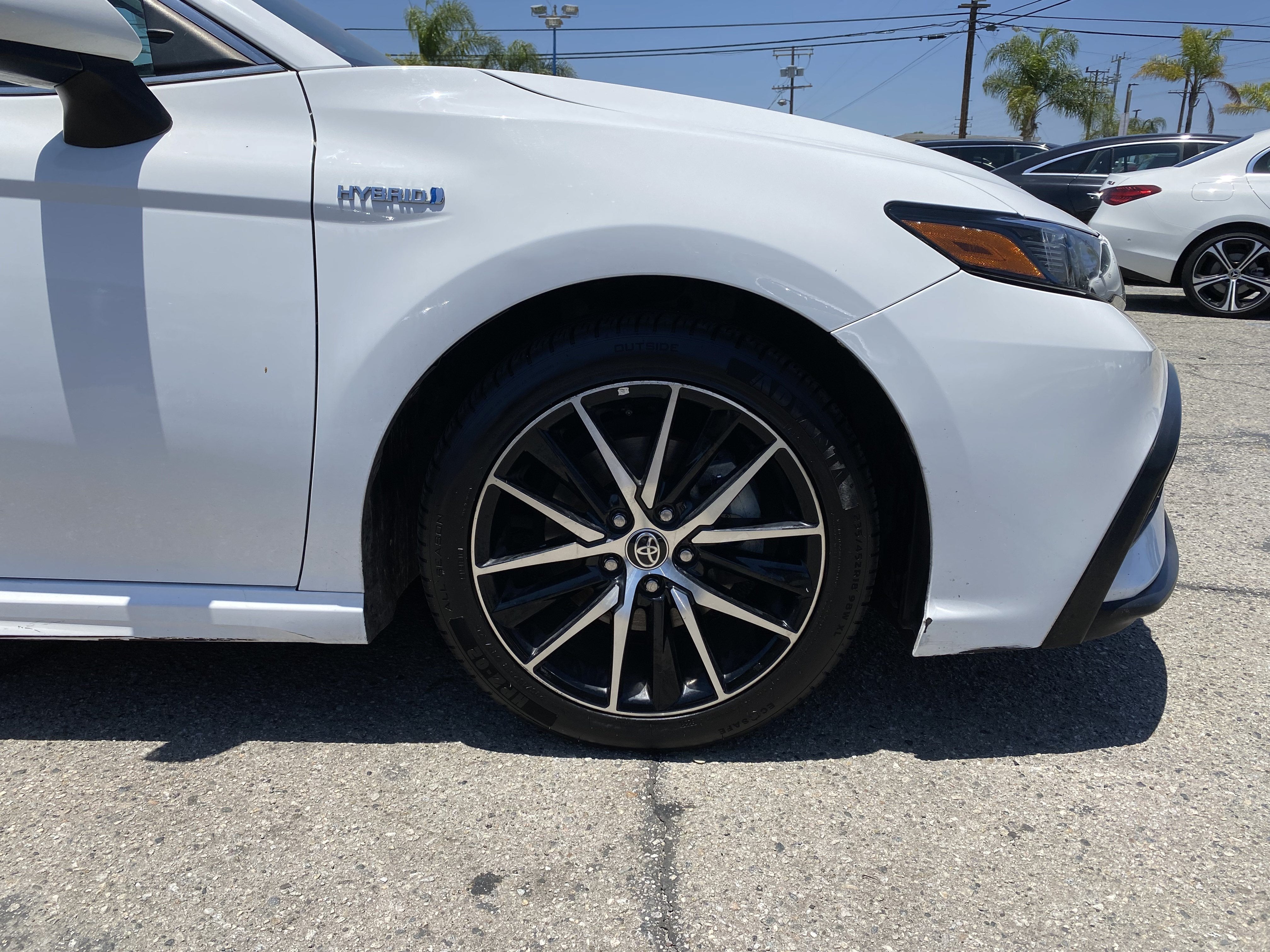 2021 Toyota Camry Hybrid SE