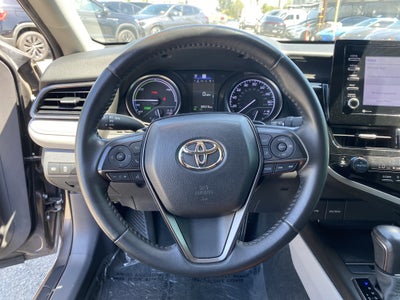 2022 Toyota Camry HYBRID SE CVT