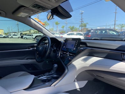 2022 Toyota Camry HYBRID SE CVT