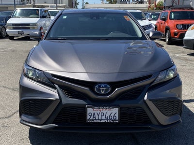 2022 Toyota Camry HYBRID SE CVT